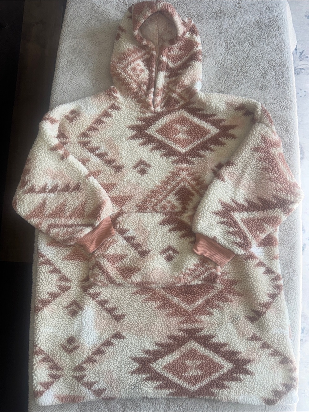 wonder nation Cream and Dusty Rose Sherpa Hooded Poncho